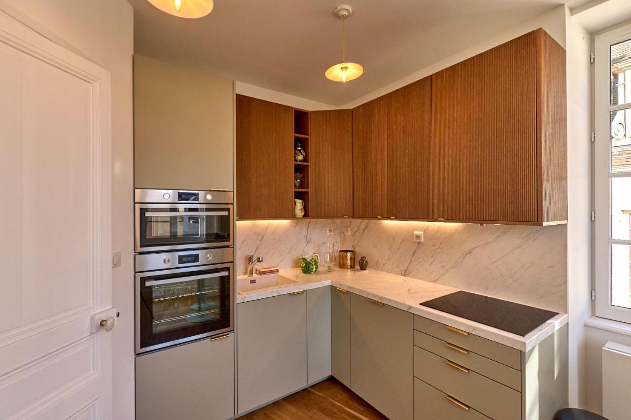 Appartement Montagnon - Les Suites Du Palais - Classe 4 Etoiles, Parking Prive, Vue Cathedrale, 3 Chambres, Primo C0Nciergerie Nevers Ngoại thất bức ảnh