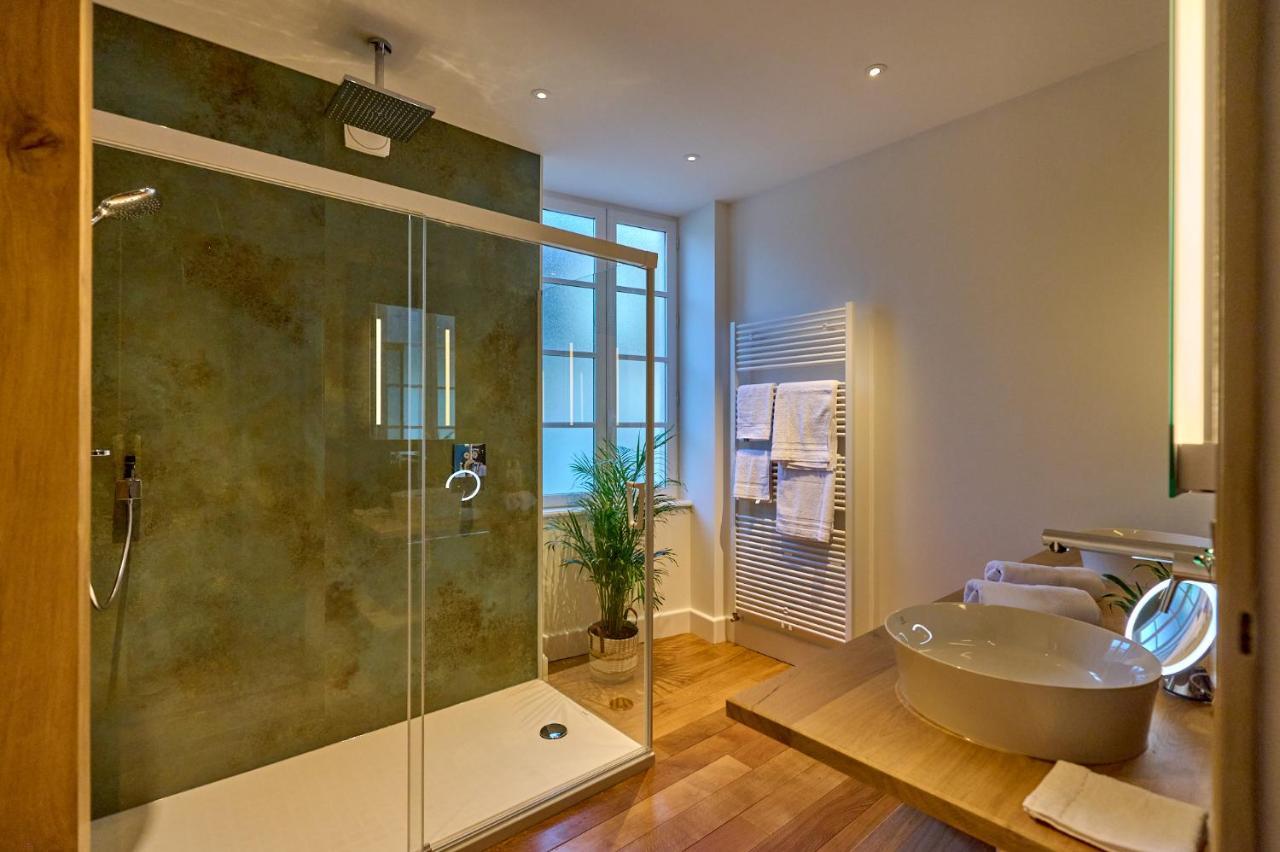 Appartement Montagnon - Les Suites Du Palais - Classe 4 Etoiles, Parking Prive, Vue Cathedrale, 3 Chambres, Primo C0Nciergerie Nevers Ngoại thất bức ảnh
