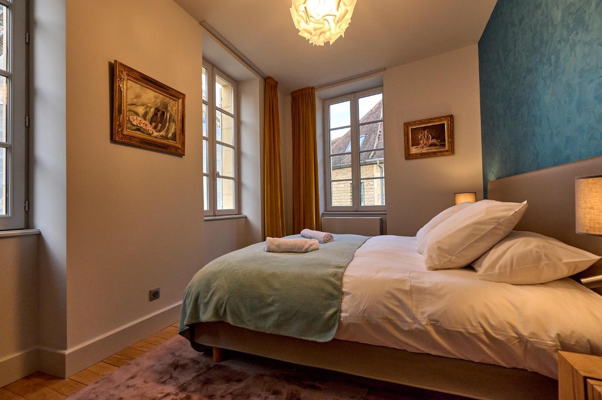 Appartement Montagnon - Les Suites Du Palais - Classe 4 Etoiles, Parking Prive, Vue Cathedrale, 3 Chambres, Primo C0Nciergerie Nevers Ngoại thất bức ảnh