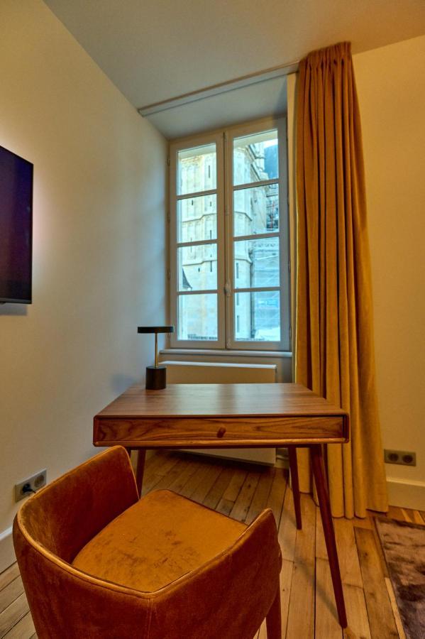 Appartement Montagnon - Les Suites Du Palais - Classe 4 Etoiles, Parking Prive, Vue Cathedrale, 3 Chambres, Primo C0Nciergerie Nevers Ngoại thất bức ảnh