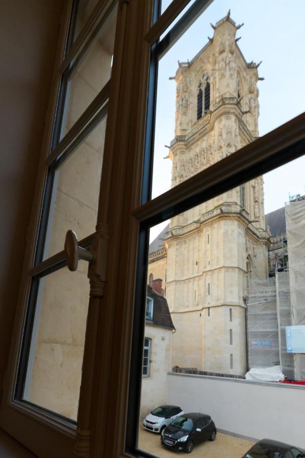 Appartement Montagnon - Les Suites Du Palais - Classe 4 Etoiles, Parking Prive, Vue Cathedrale, 3 Chambres, Primo C0Nciergerie Nevers Ngoại thất bức ảnh